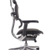 Bočni pogled na luksuznu ergonomsku uredsku stolicu Ergohuman