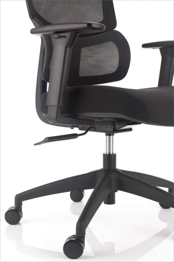 stabilno pvc podnozje stola flow