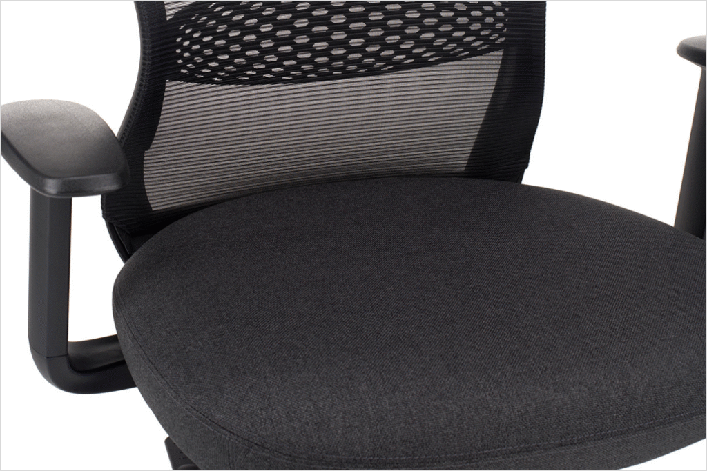 udoben oblazinjen sedez stola aeroflex bx