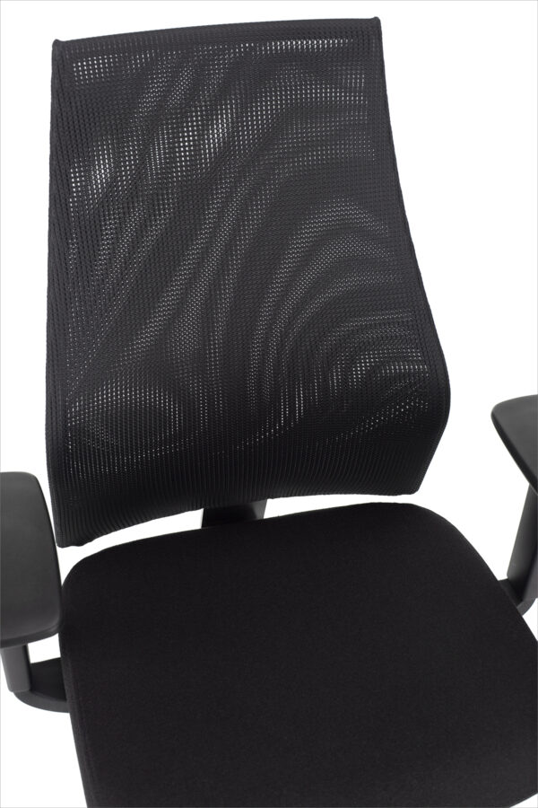 udoben sedez v blagu stola dynamic air v2.0