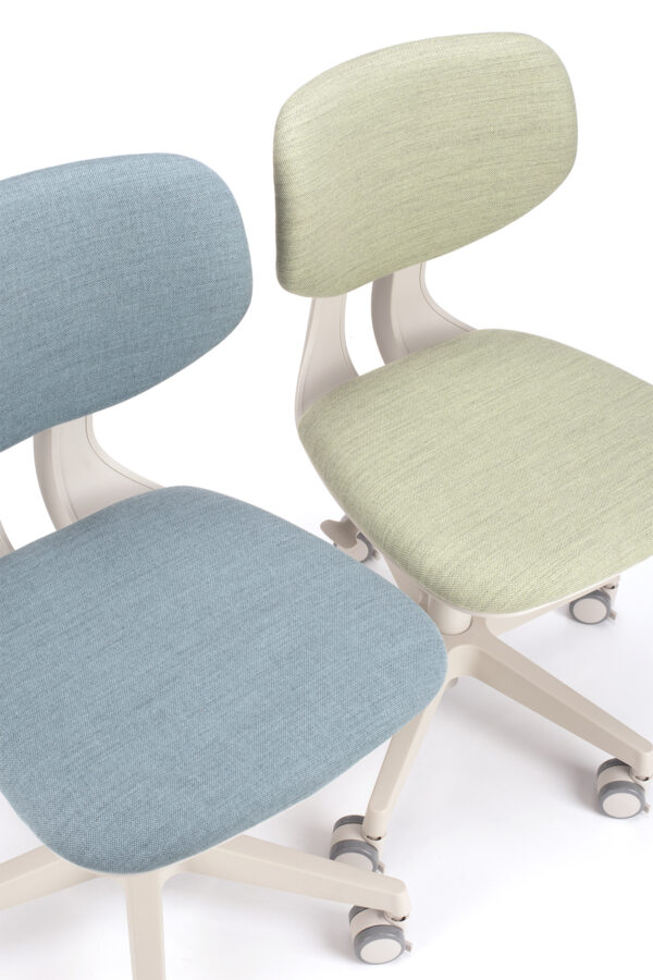 naslon otroskih stolov buddy v modri in zeleni barvi