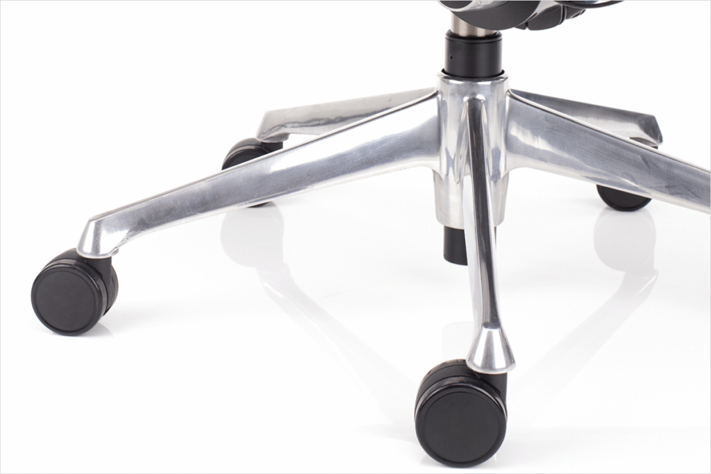 KOVINSKO PODNOZJE IN GUMIRANA KOLESA STOLA BARON/OKAMURA CP