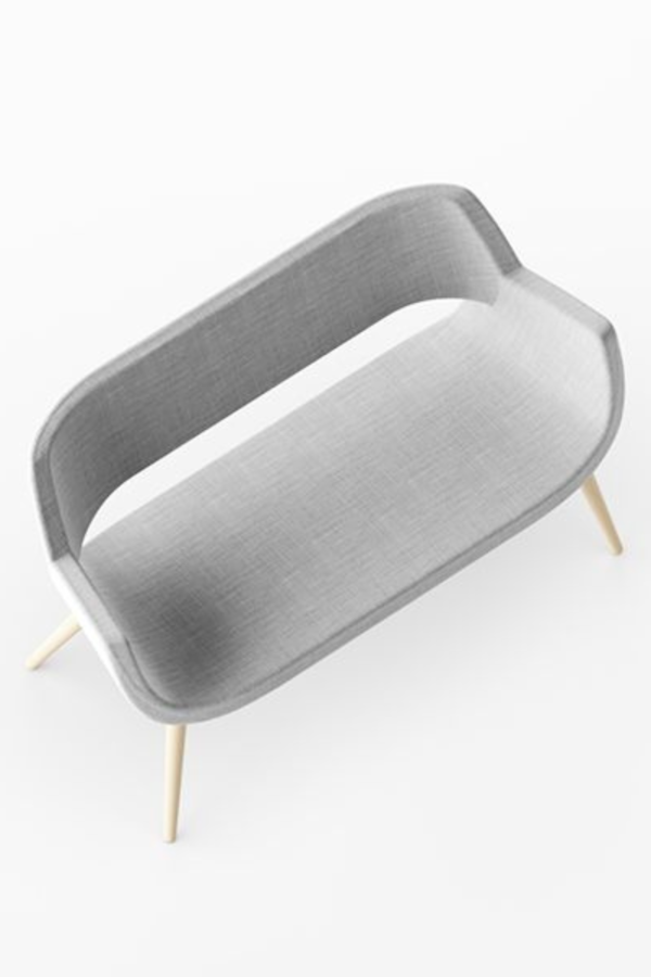 Stol Kira z oblikovano poliuretansko skoljkο v enotnem oblazinjenju.