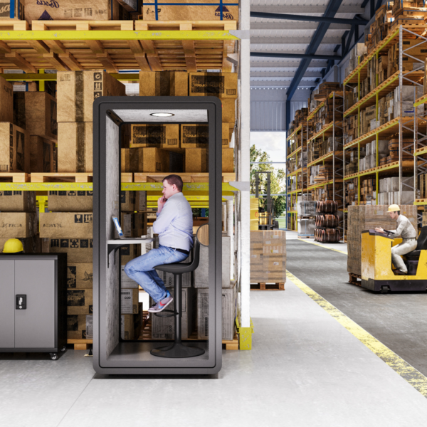 Tiha pisarniska kabina Solo za video klice in fokusirano delo.